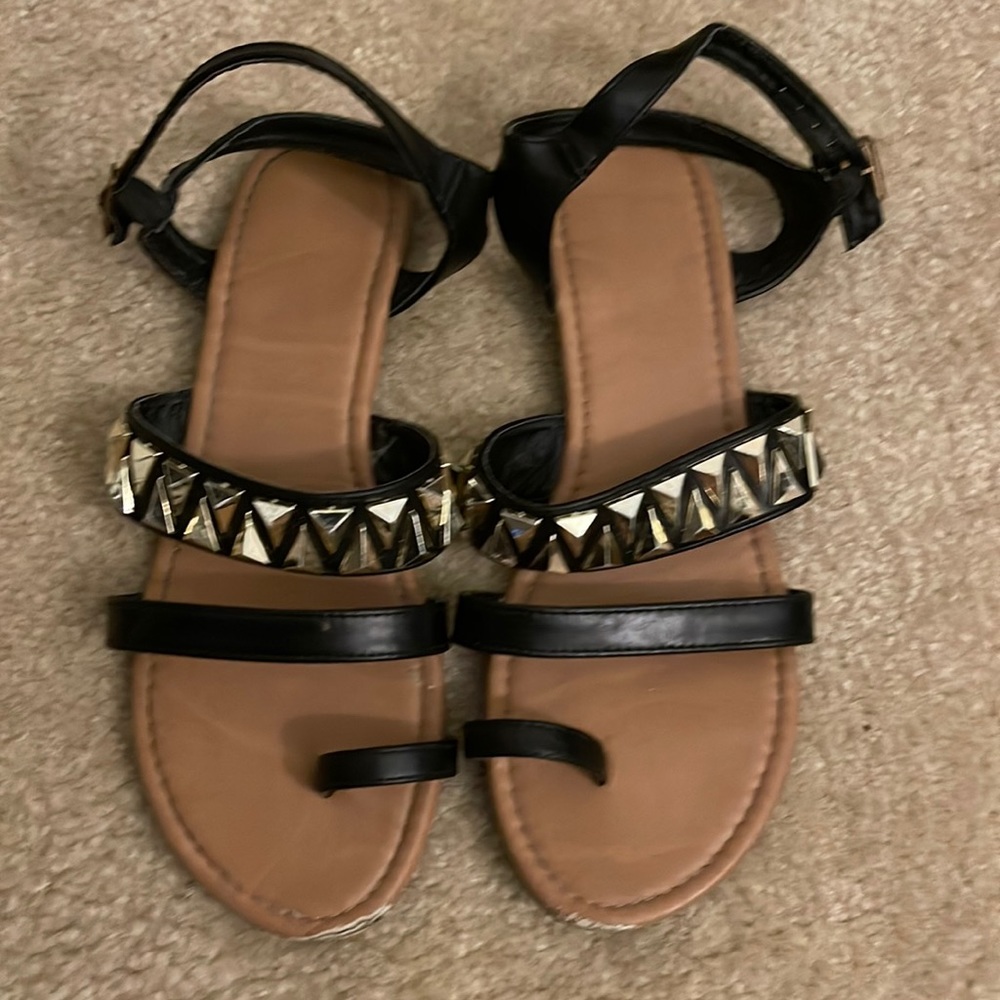 Rouge Helium Sandals Size 10 Color Black Gold